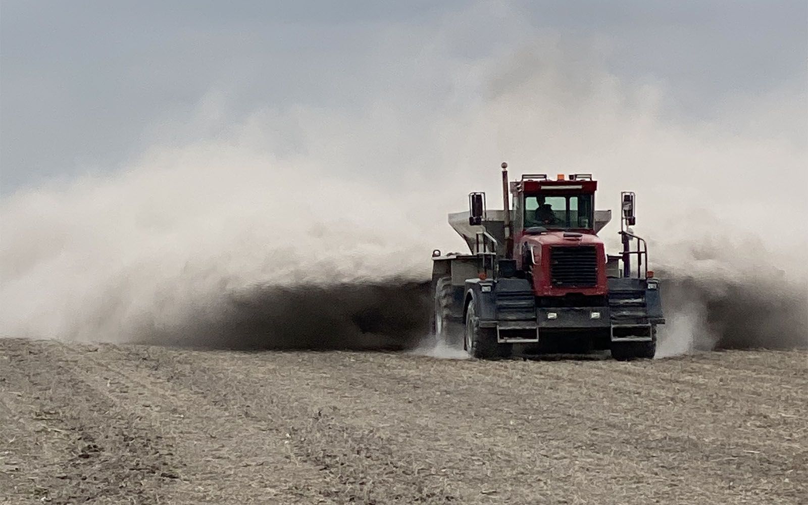 Munro Agromart lime application